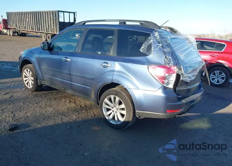 2011 Subaru Forester 2.5X Premium из США, поврежденный, VIN JF2SHADC9BH756153